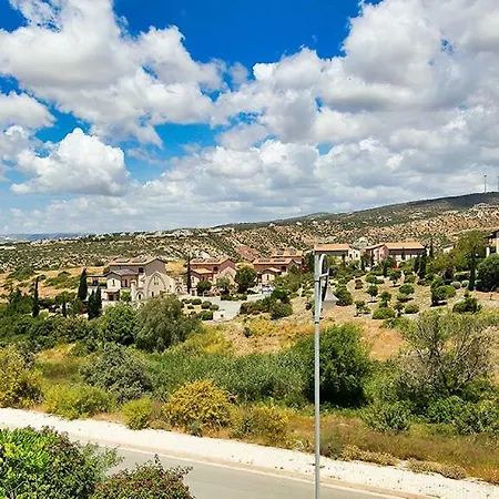 Διαμέρισμα 3 Bedrooms In Helios Heights, Aphrodite Hills *