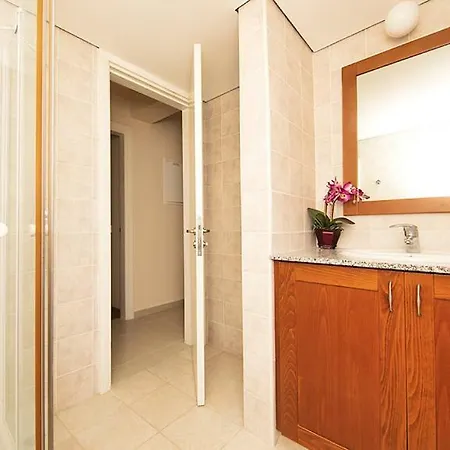 3 Bedrooms In Helios Heights, Aphrodite Hills Lejlighed *
